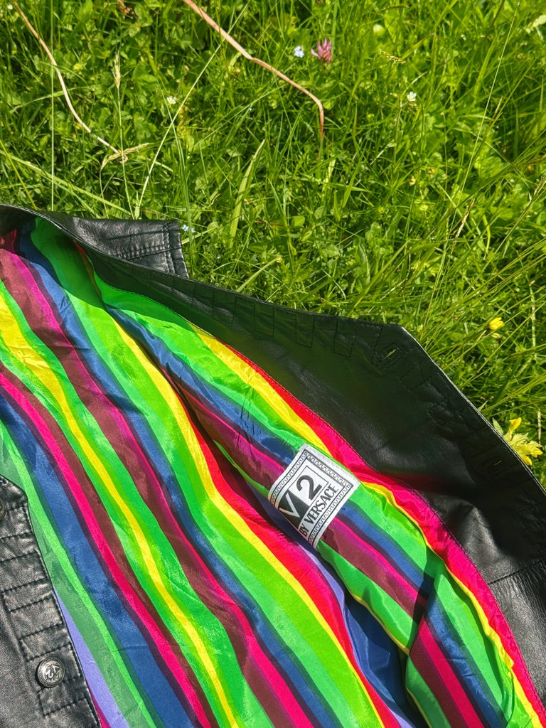 Gilet en cuir noir - Versace - VENDU